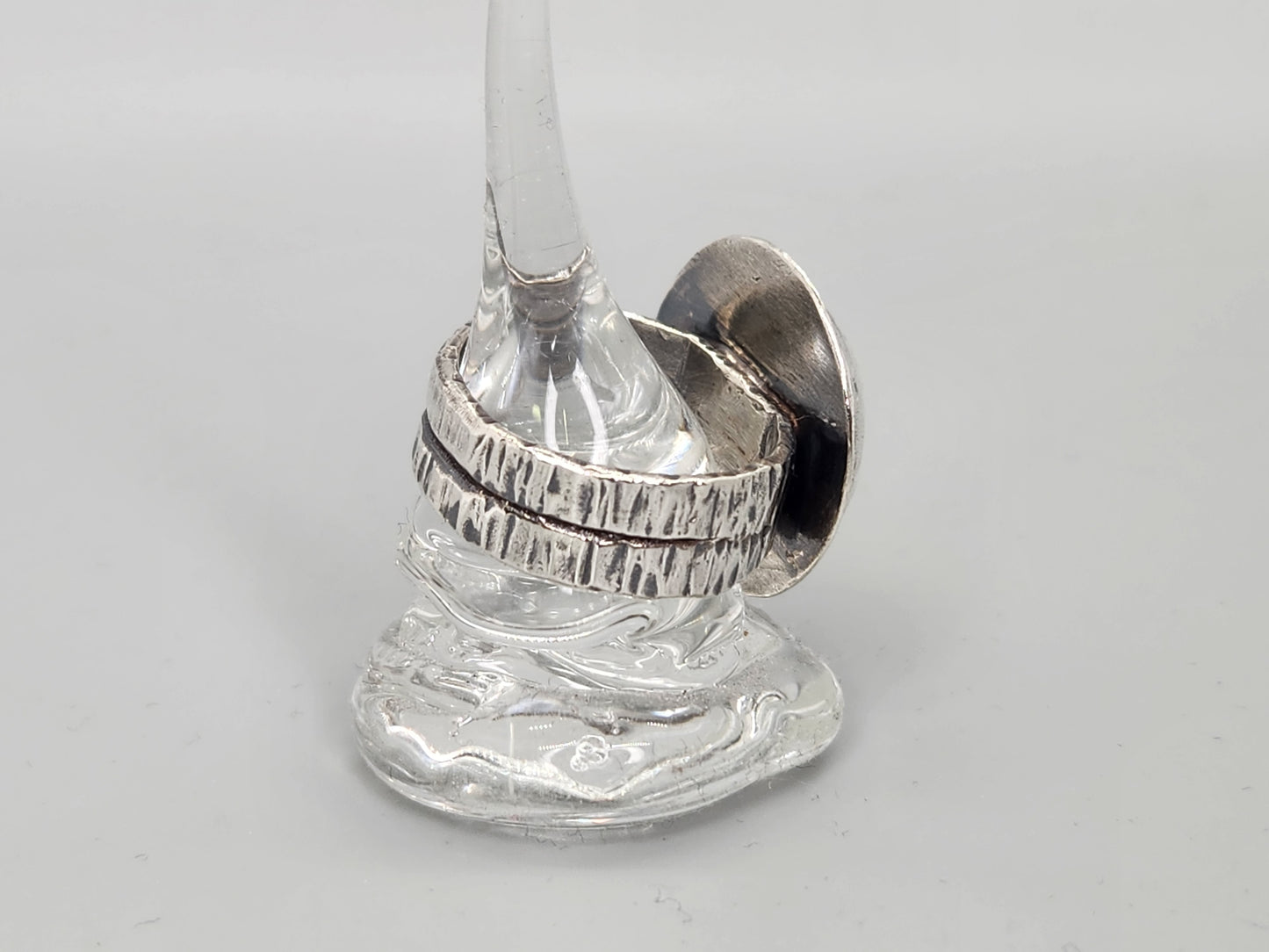 Sterling silver and lampwork glass bead circle ring